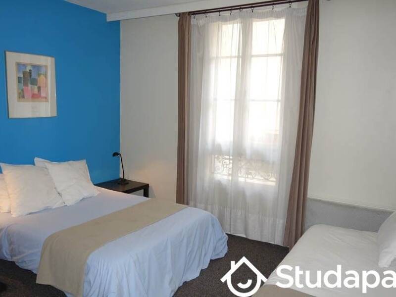 Rental apartment of 46sqm in PARIS 16