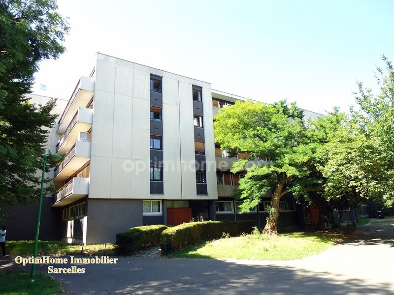 Appartement 4 pièces 79 m2 lumineux Sarcelles Léon Paul Fargue
