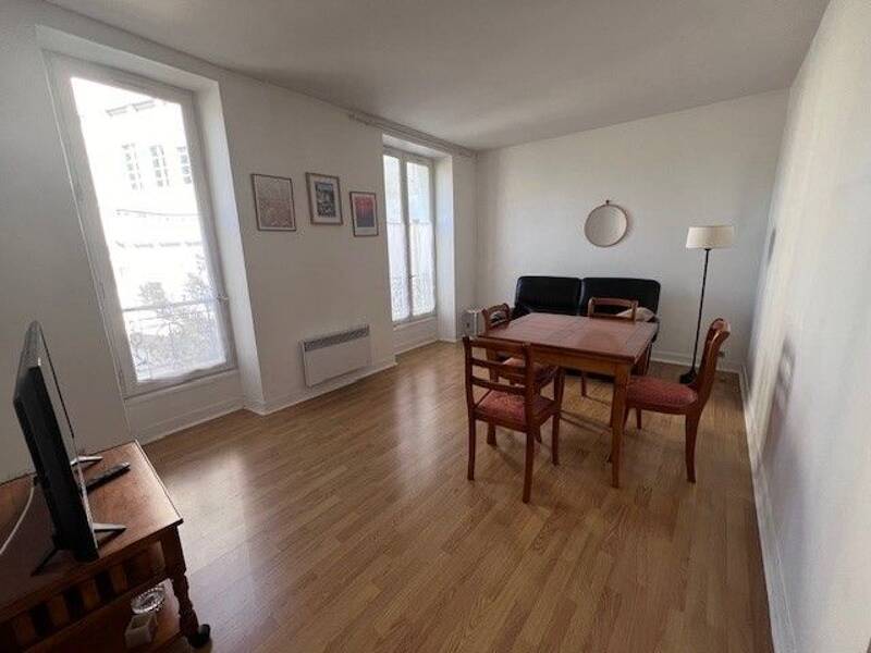 Bright T2 48sqm 1st Floor in Charenton-le-Pont 94220