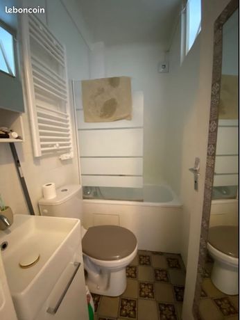 2-room apartment for rent in Paris 75020