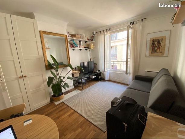 T2 24m² parfait état Paris 20 à proximité métro Maraîchers