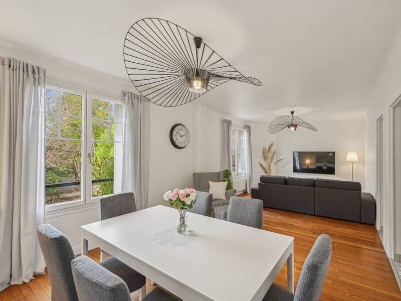 Apartment 127 sqm for student co-living in Cachan 94230