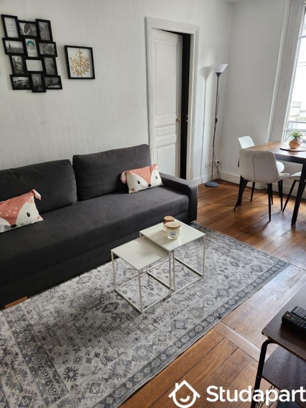 Bright 32 sqm T2, 1st floor, Saint Denis 93200, steps to metro