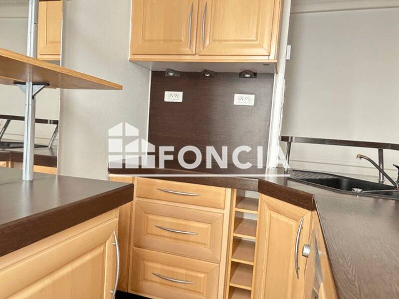 Apartment for rent of 53sqm in PARIS 20