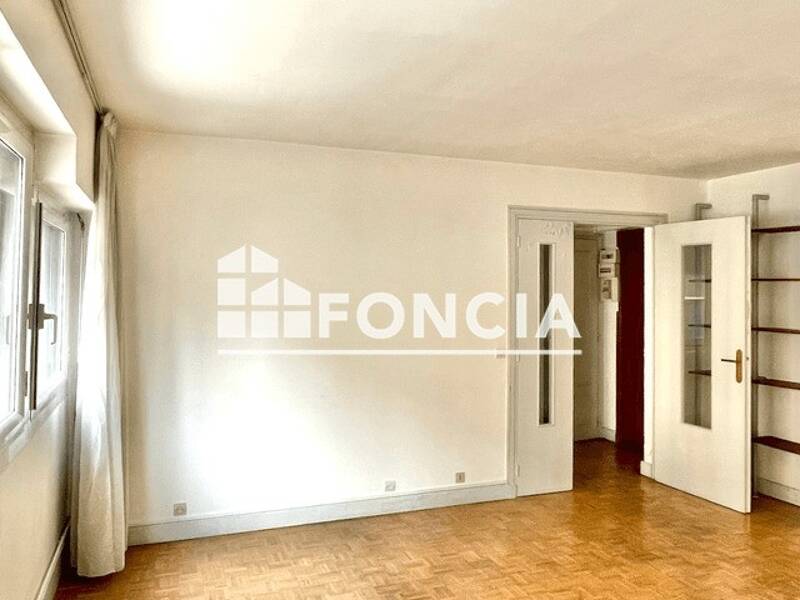 Rental apartment of 46sqm in PARIS 20