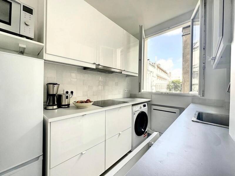 Rental apartment of 42 sqm in PARIS 9