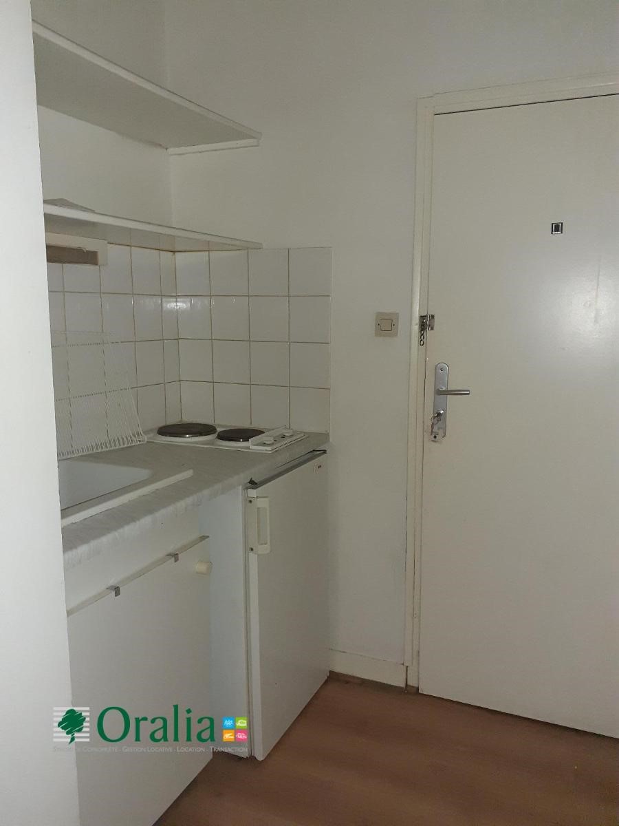 Rental apartment of 24 sqm in DIJON.