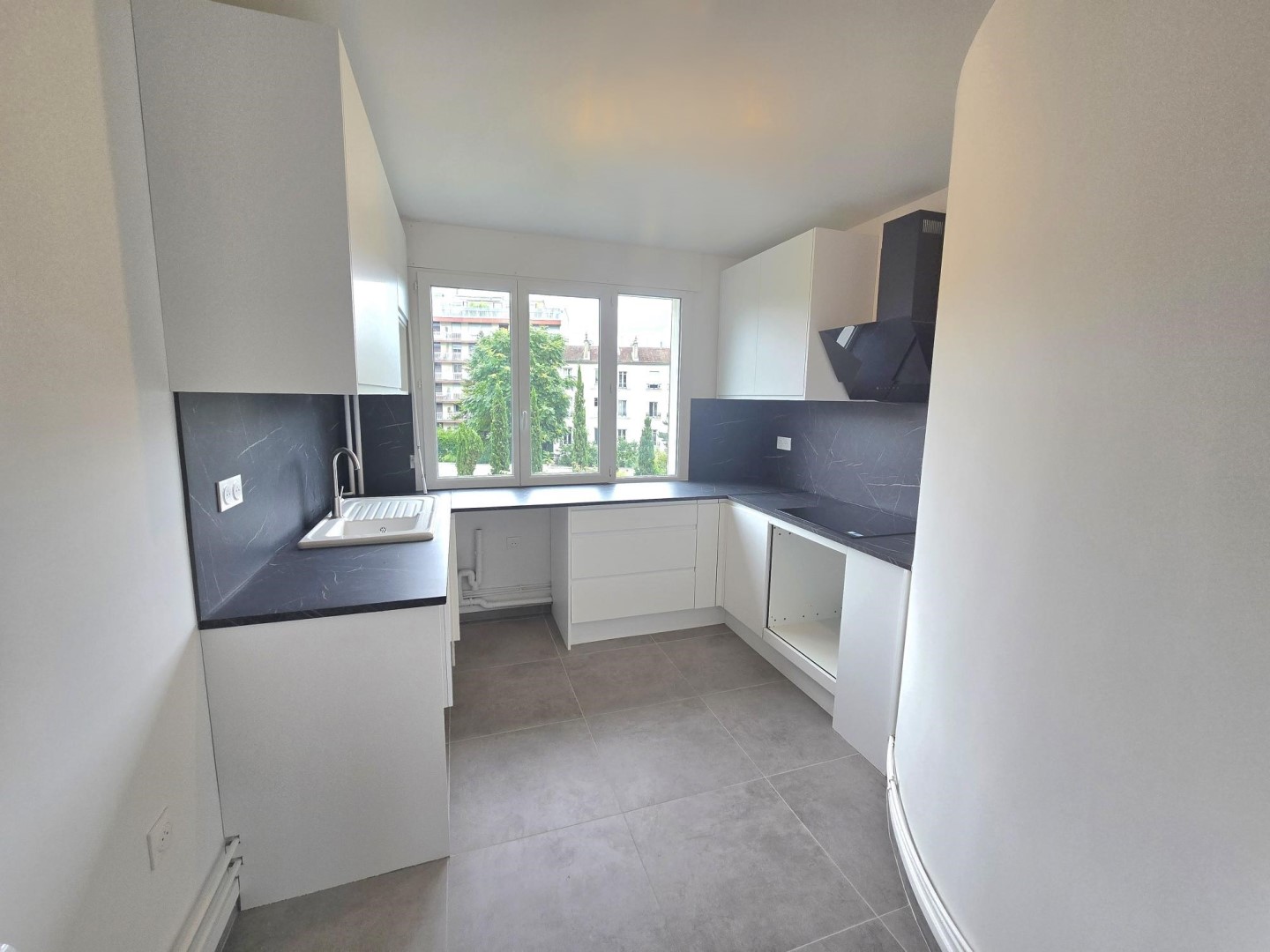 93 sqm apartment for rent in Boulogne-Billancourt