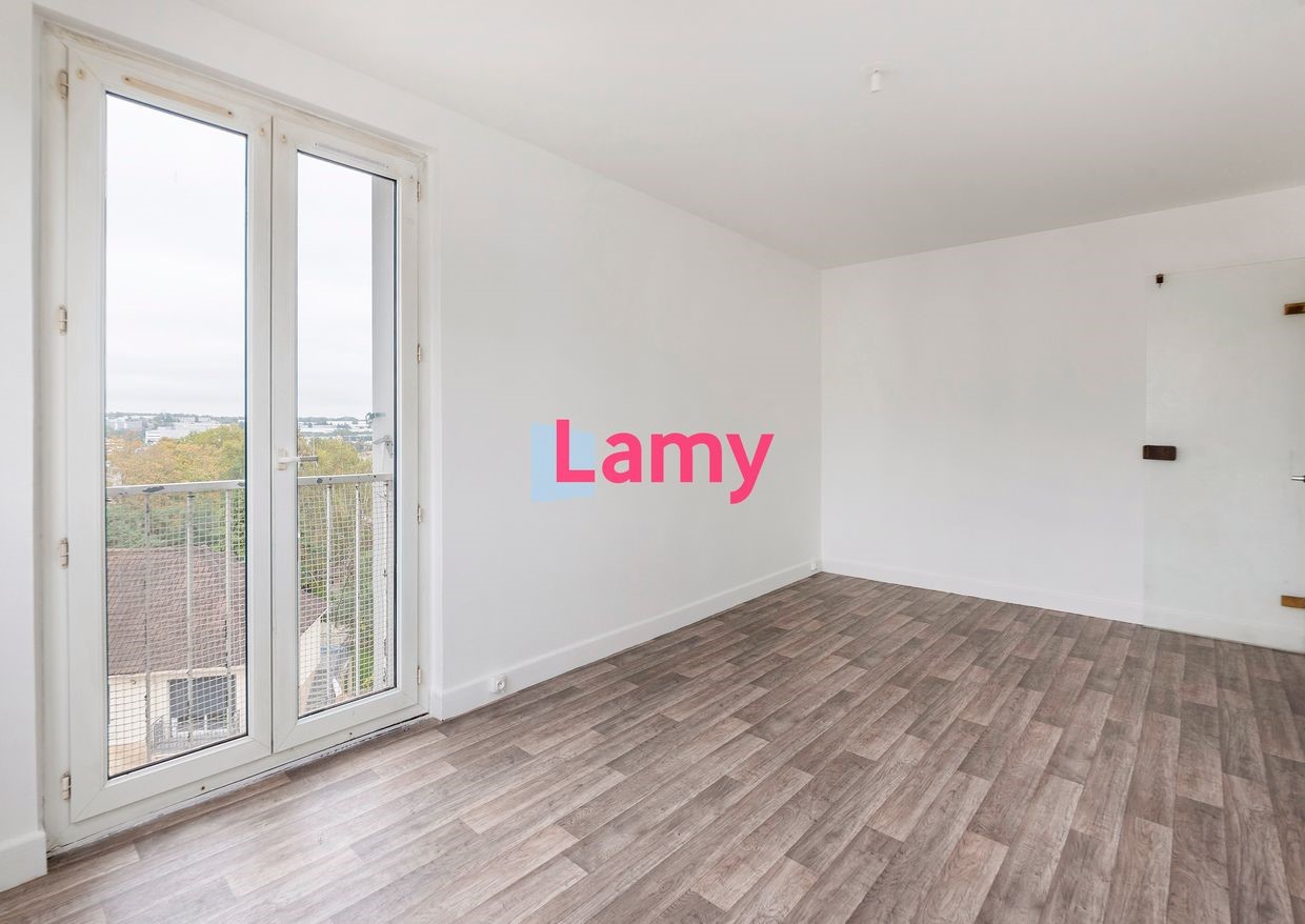 Sale apartment of 60sqm in LONGJUMEAU
