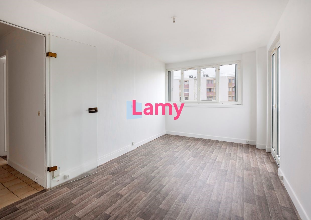 Sale apartment of 60sqm in LONGJUMEAU