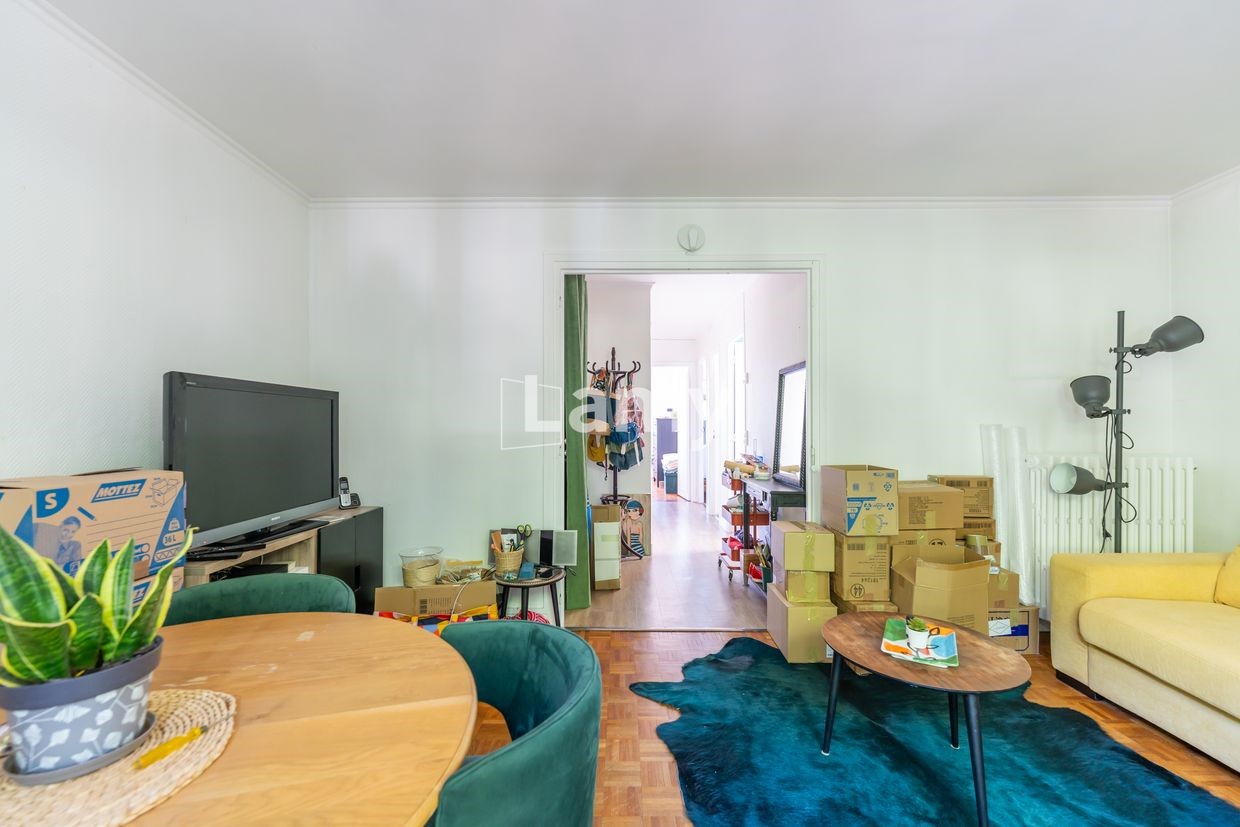 Sale apartment of 49 sqm in SAINT MAUR DES FOSSES
