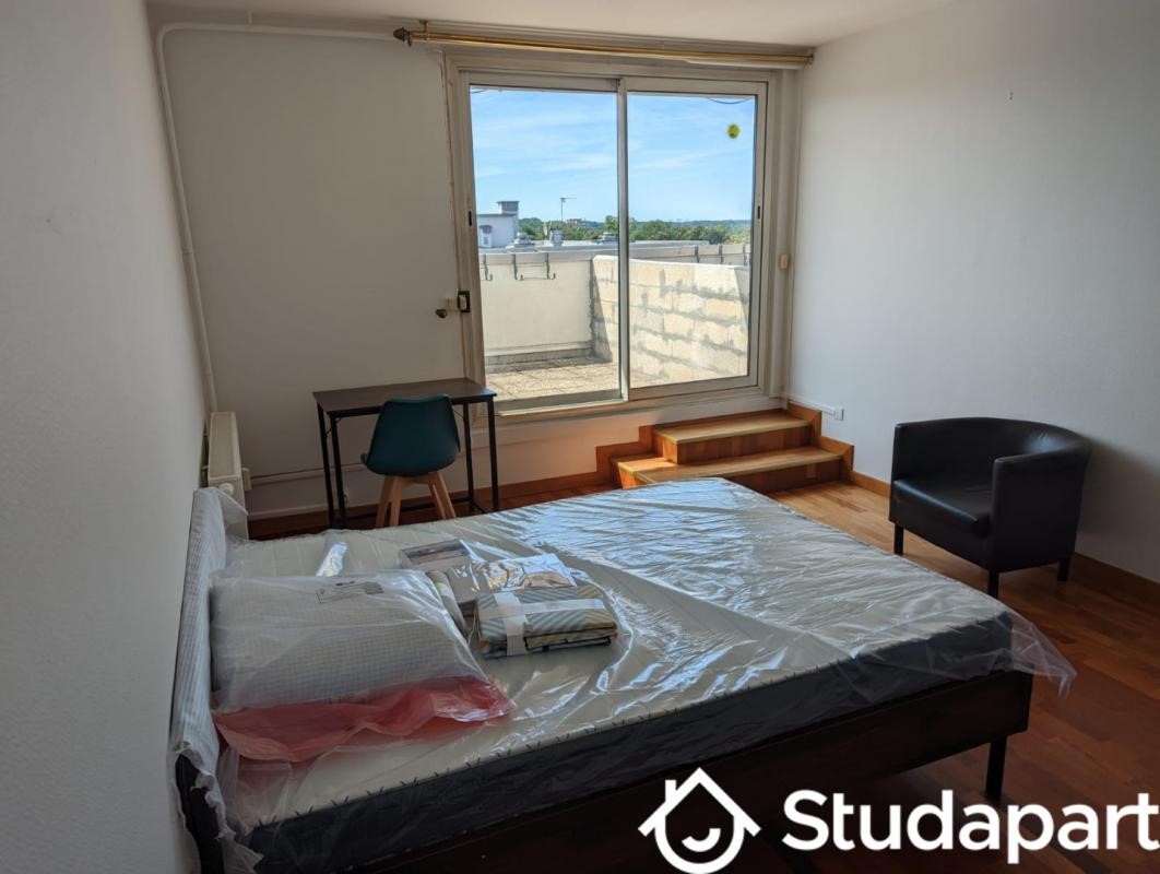 19sqm apartment for rent in DAMMARIE LES LYS