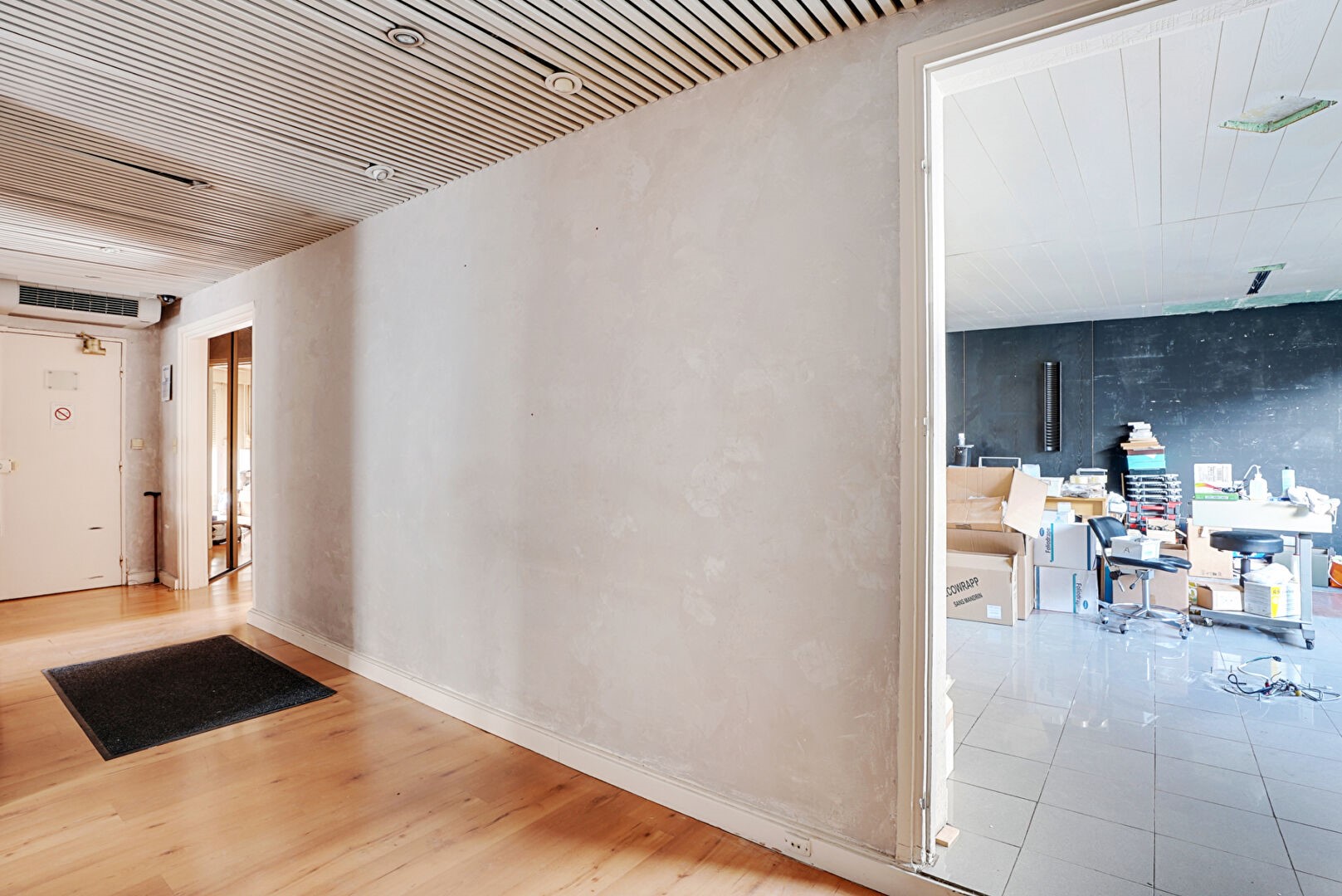 Sale apartment of 138 sqm in PARIS 18