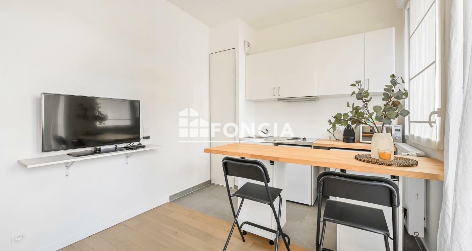 FOR SALE ASNIERES SUR SEINE - Fully equipped studio 24sqm in a modern building