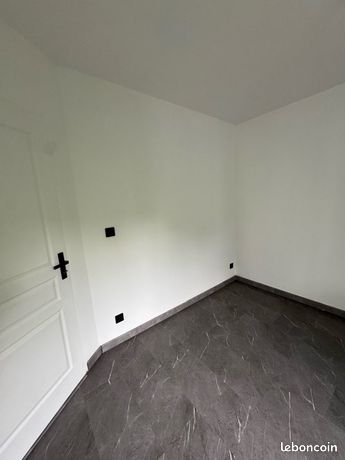 T2 apartment of 42 sqm with parking