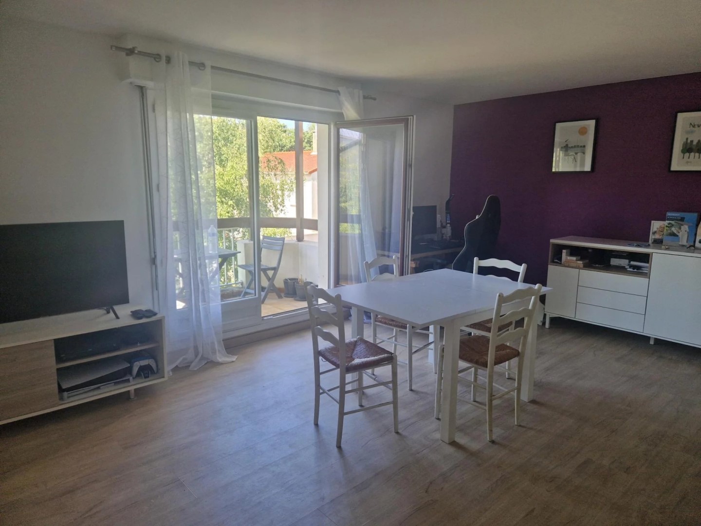 Sale apartment of 65sqm in THIAIS