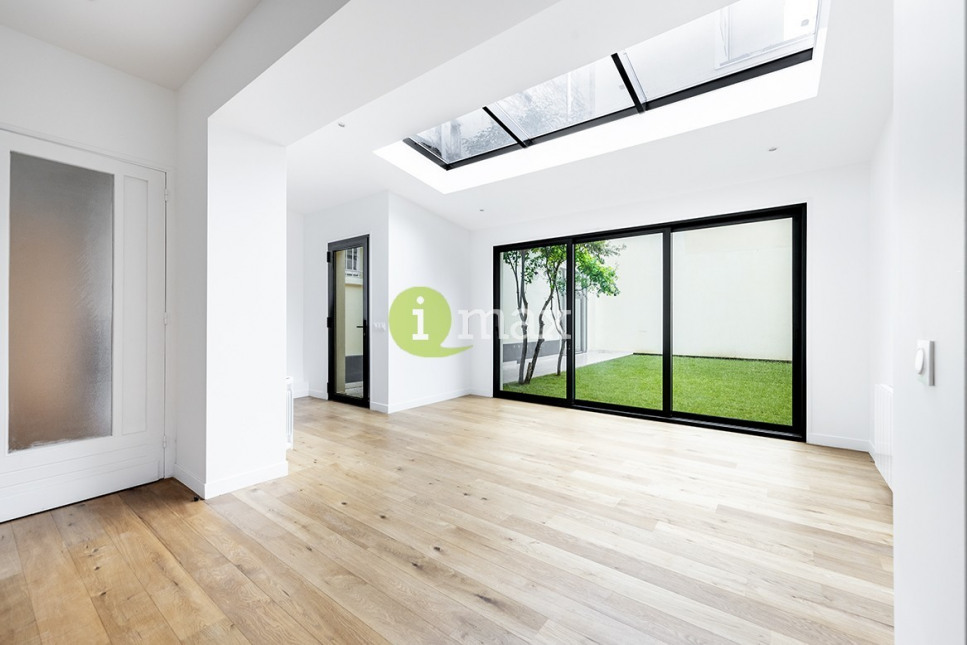 House 160 sqm garden Clichy near metro shops