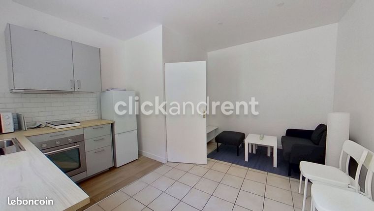 Bright 1-bedroom apartment 31 sqm with equipped kitchen Paris 12 Tourneux
