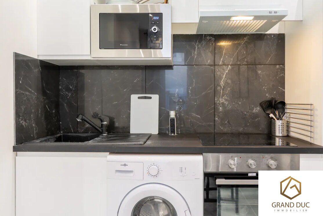 Furnished Equipped Studio for Rent 100m from the Cathedral