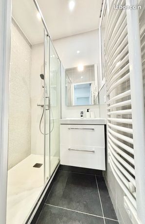 Location meublée appartement 2 pièces 28 m2 Courbevoie (92400) 1.200