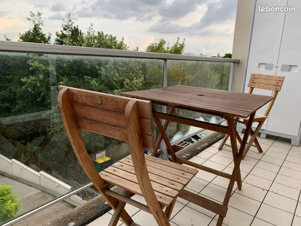 Private individual rents furnished apartment in Châtillon available October 1st