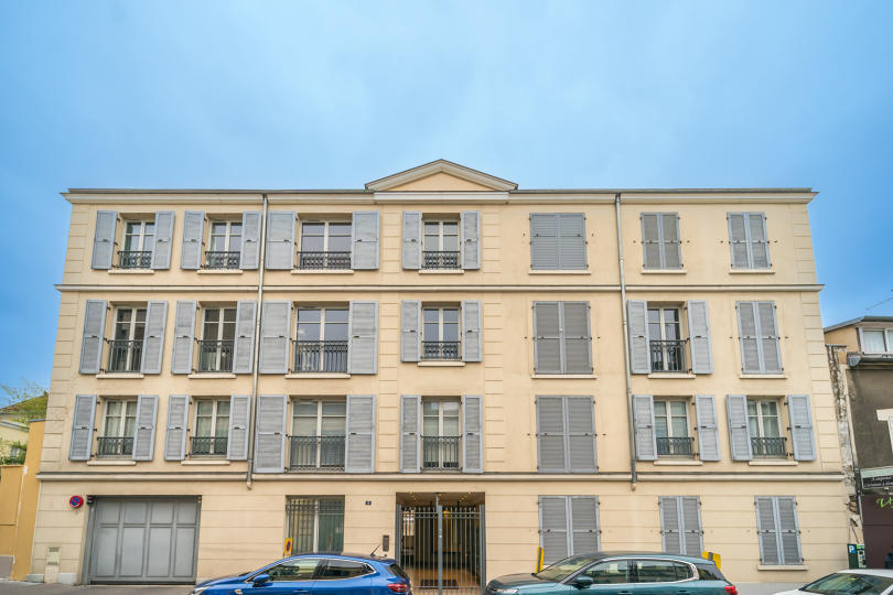 T2 48m² avec cave et parking à Versailles 78000