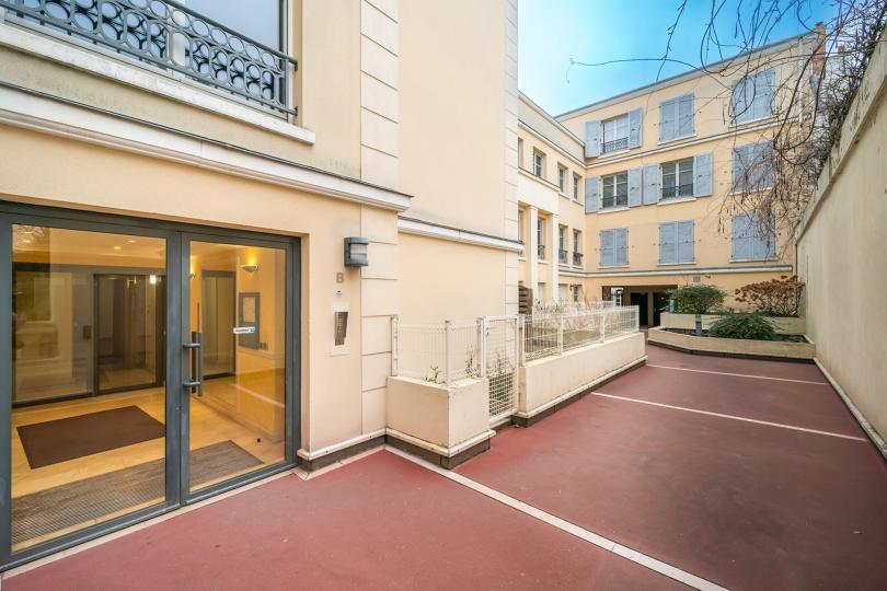48 sqm apartment for rent in VERSAILLES