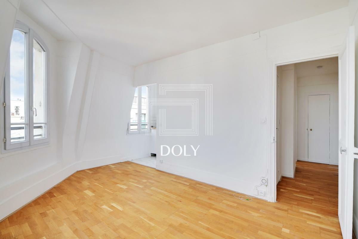 DOLY EXCLUSIVE / 30 sqm / LEVALLOIS