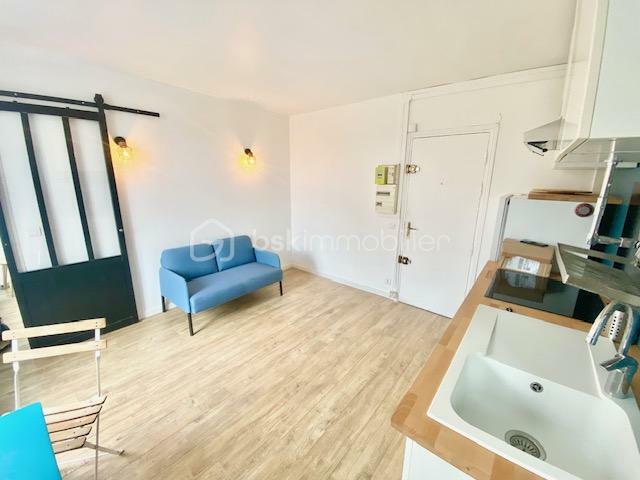 Beautiful 1-bedroom apartment of 28sqm in Alfortville city center.
