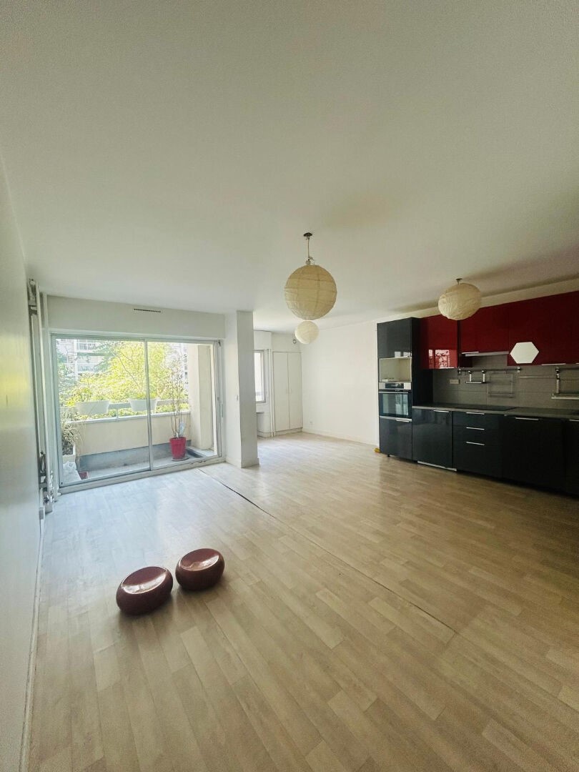 Appartement 75m² 3 pièces avec balcon Paris 11 Saint-Ambroise