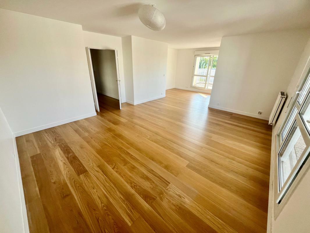 Appartamento 4 locali 113 mq con balcone Rueil-Malmaison