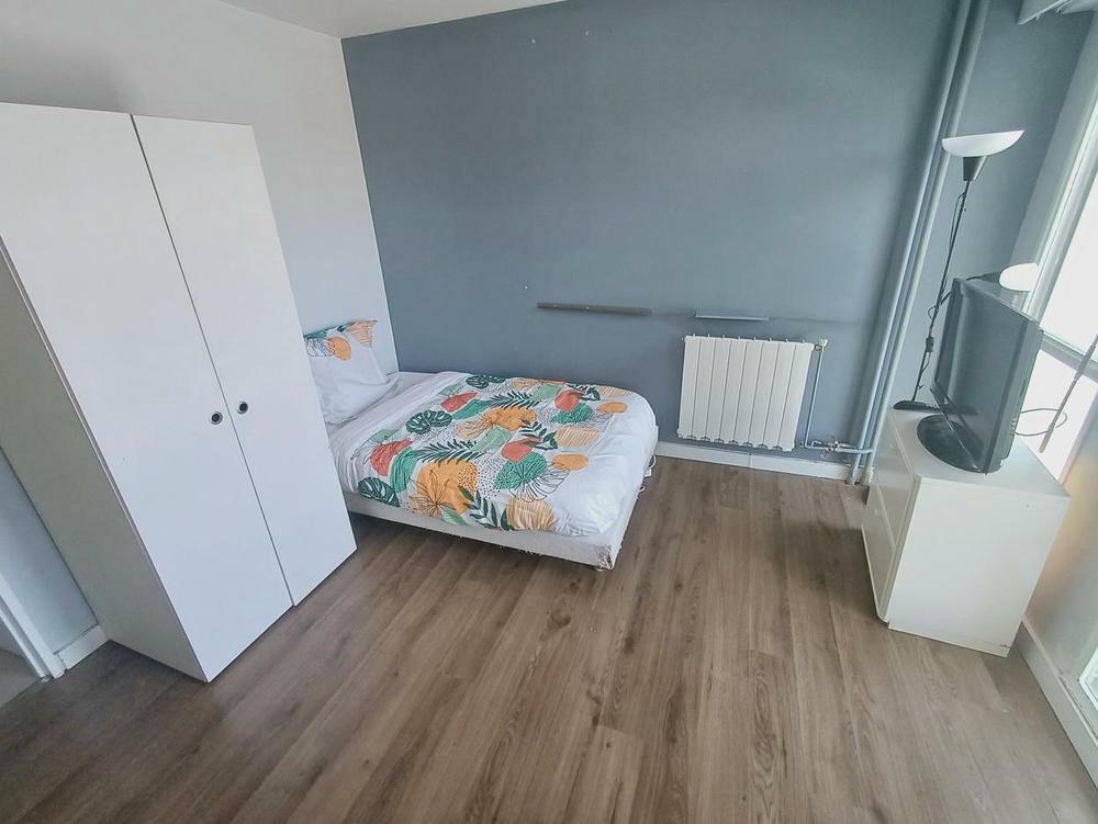 T2 19 sqm Shared Apartment APL Sarcelles Near Tram & RER