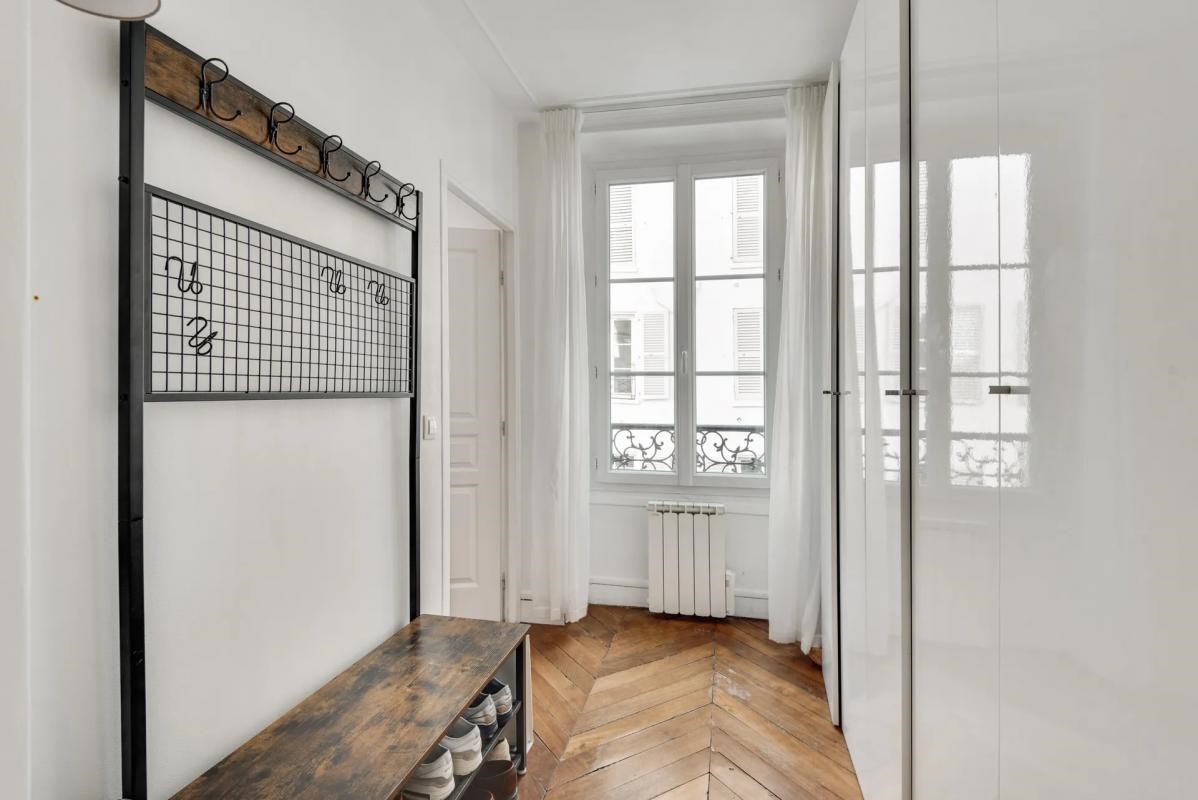 Sale apartment of 53sqm in PARIS 18