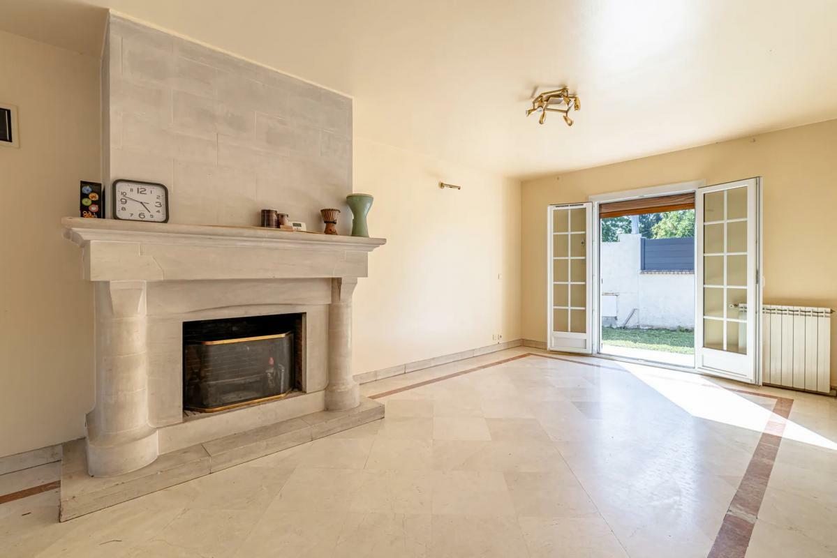 8-room house of 145 sqm located in Sarcelles
