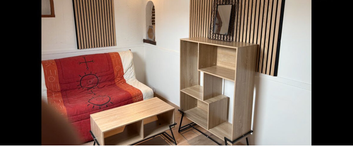 Studio / 18sqm / Melun (RER D)