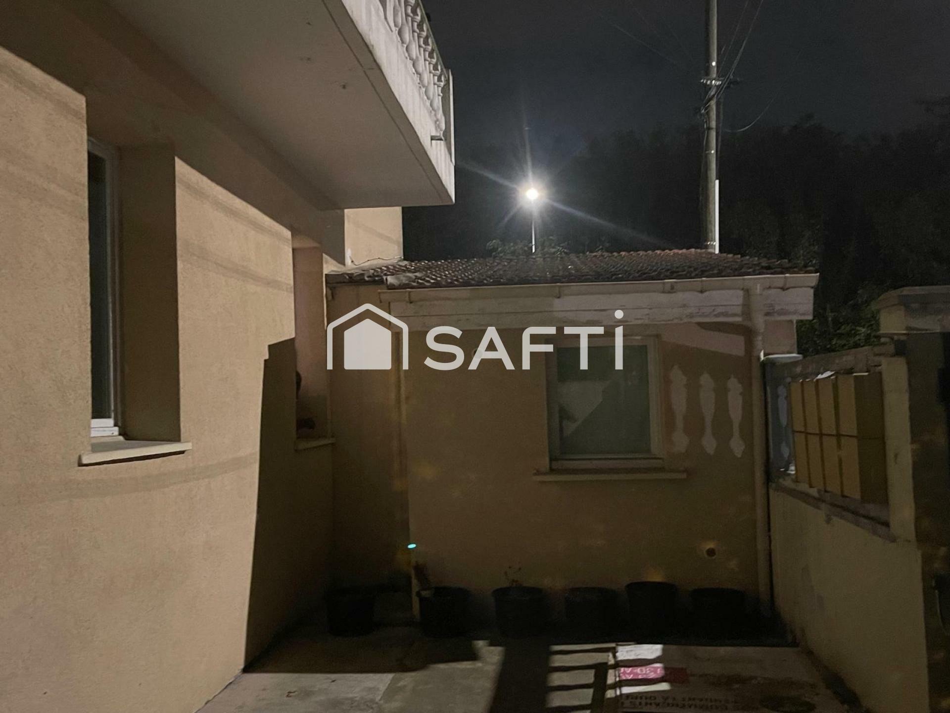 Investment building comprising 7 apartments (3 F2 and 4 studios)