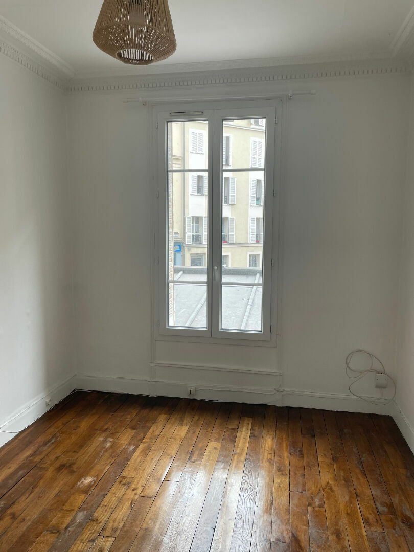 Beautiful one-bedroom apartment - 34.72 sqm - Rue République in Puteaux -