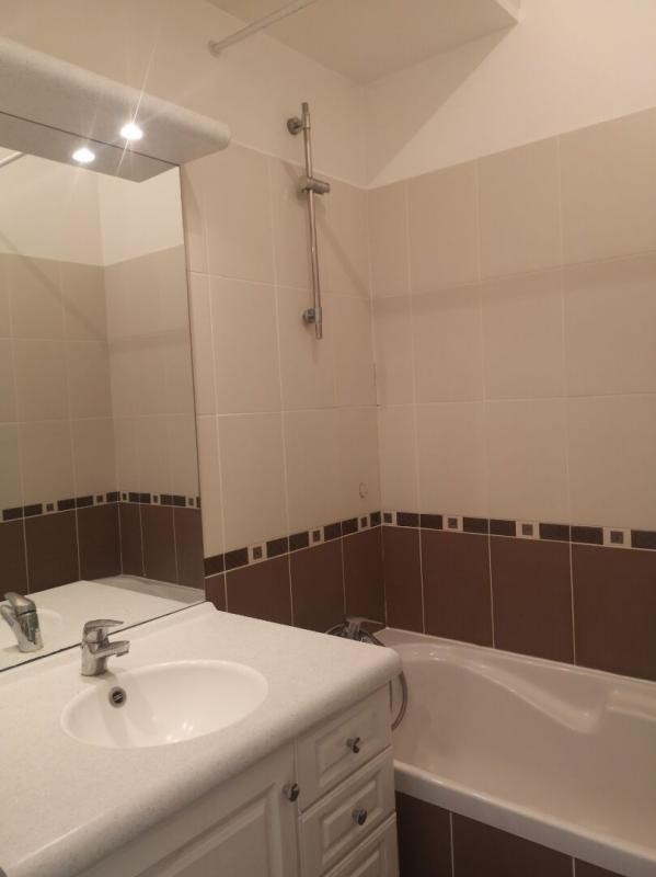 Apartment for rent, 44 sqm, in VIROFLAY.