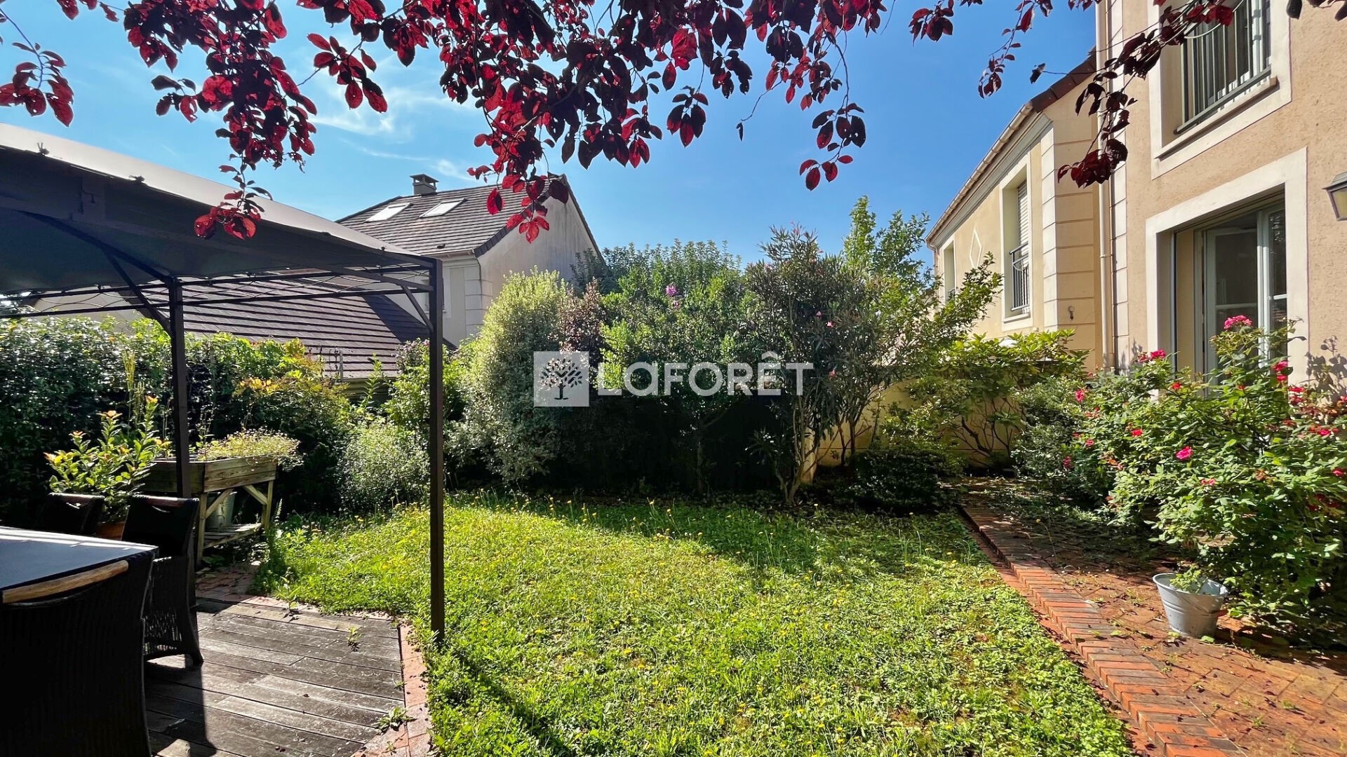 For sale: 145 sqm house in Viroflay