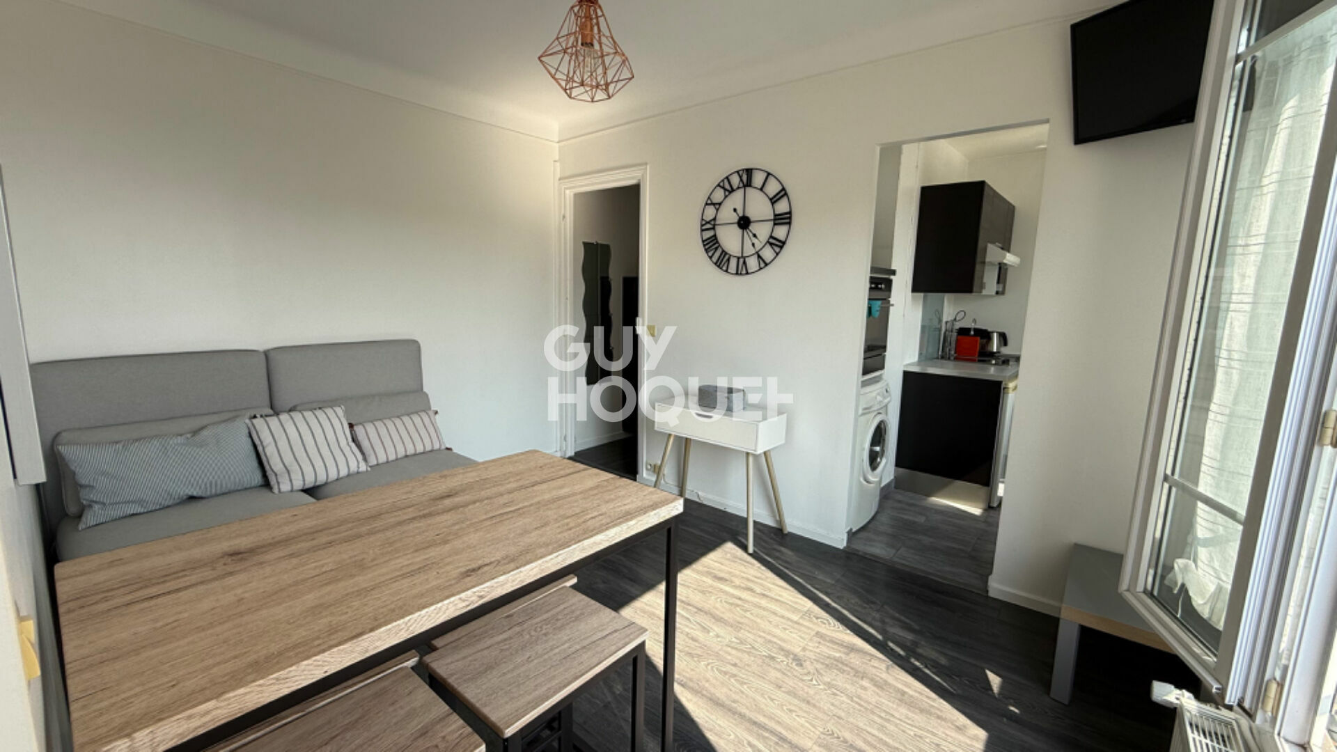 2-room apartment in [location]