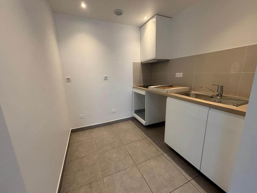 41 sqm apartment for rent in PARIS 16