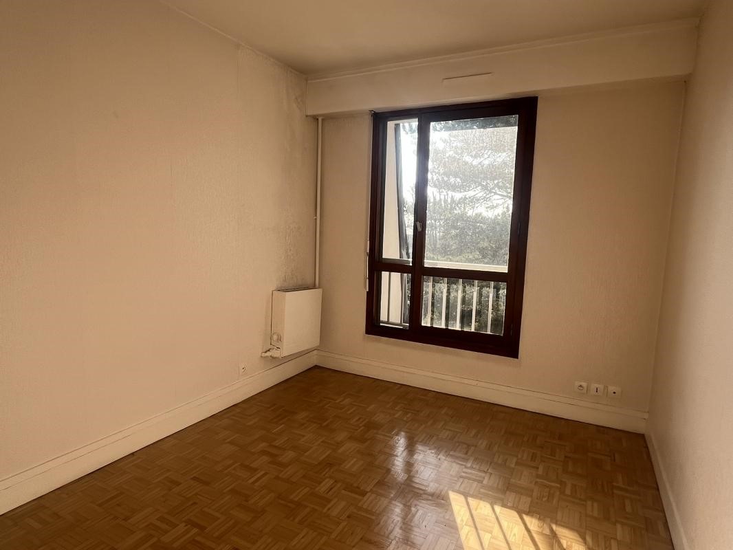Sale apartment of 66sqm in VERSAILLES
