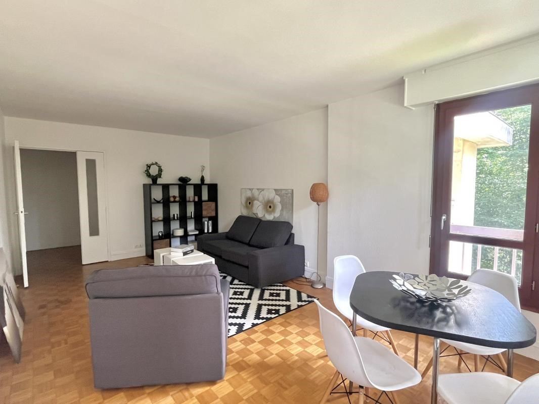 Sale apartment of 72 sqm in Versailles