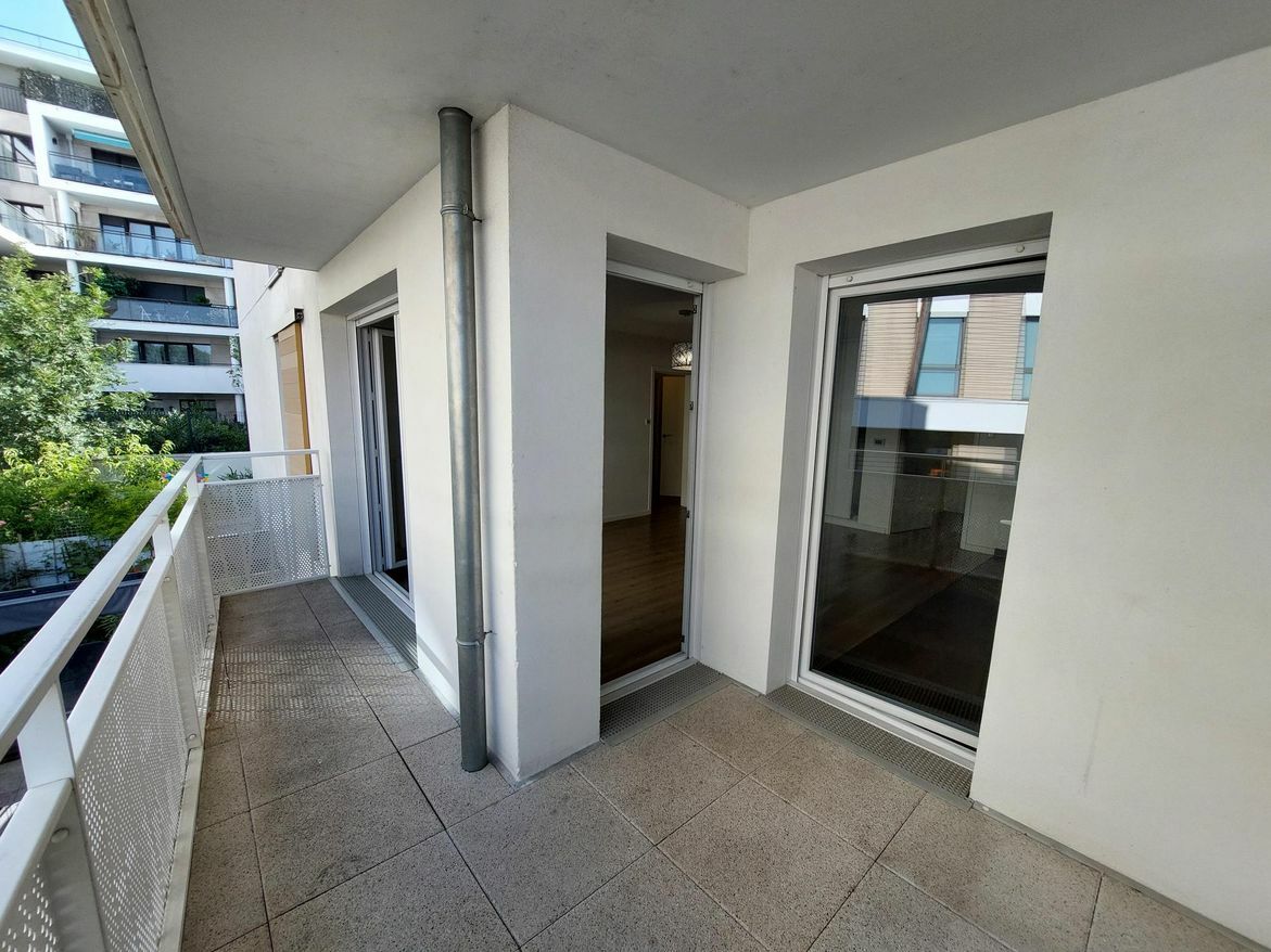 Apartment with Parking