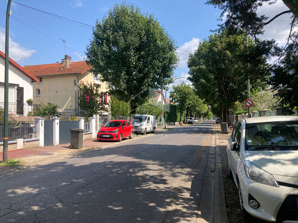 Furnished duplex studio 25 sqm in Noisy-le-Grand, Seine-Saint-Denis
