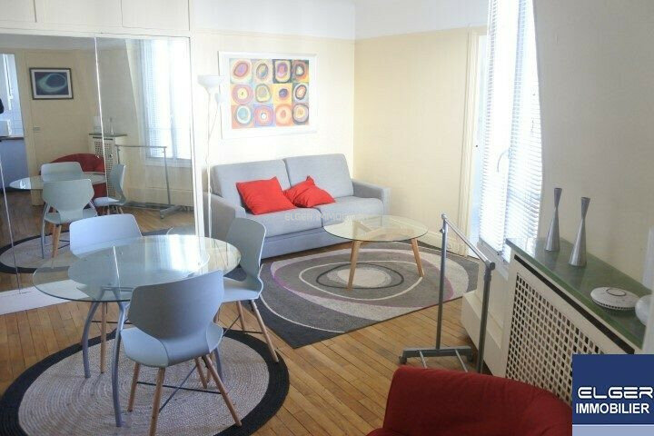FURNISHED STUDIO on rue de Passy near LA MUETTE or PASSY Metro station