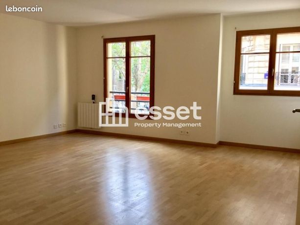 Bright 3-room apartment 71 sqm in Paris 15, near metro