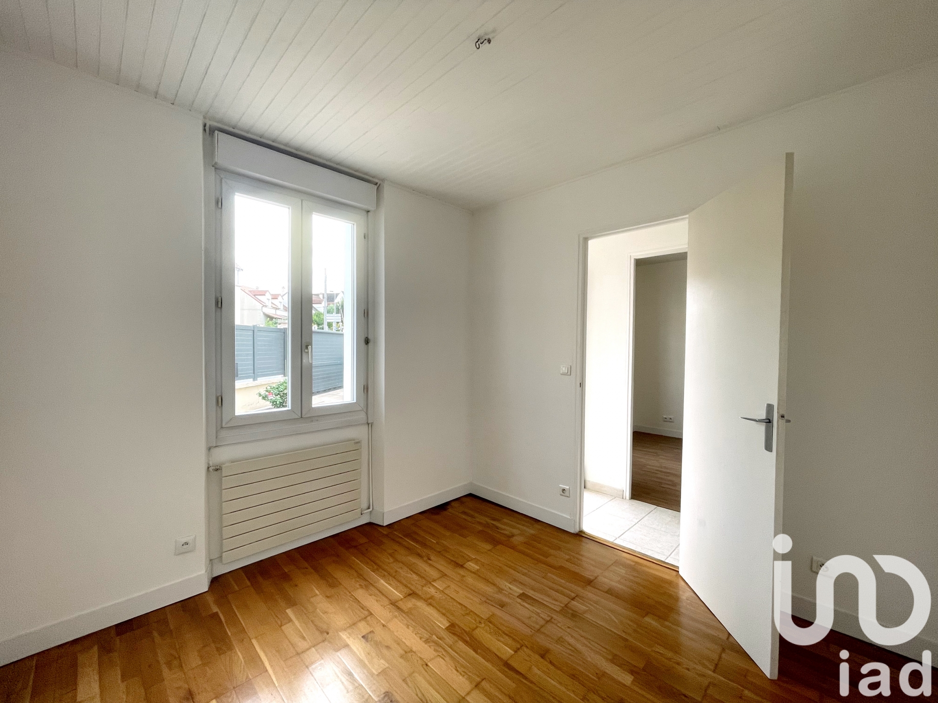 Apartment in Nanterre (92000)
