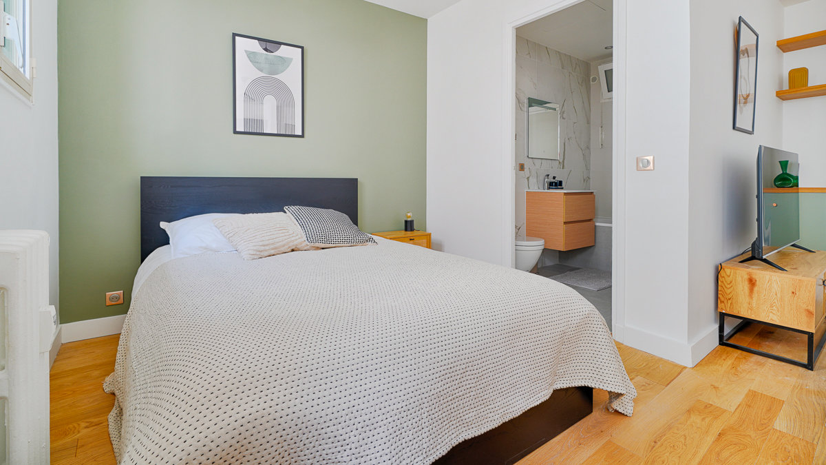 Rental apartment of 36 sqm in PARIS 8
