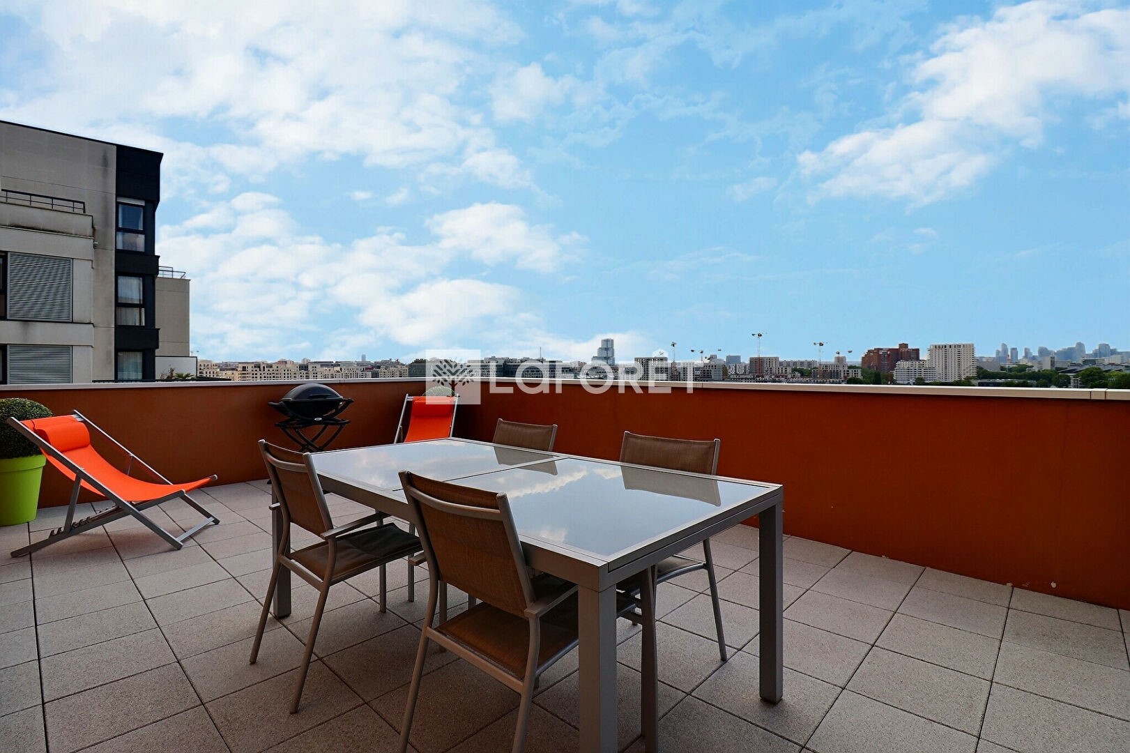 Sale apartment of 110 sqm in SAINT OUEN SUR SEINE